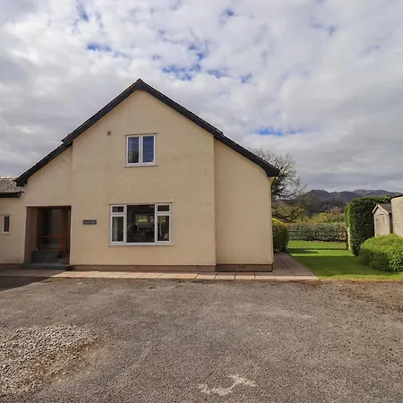 Laal Field House بيت للعطل *