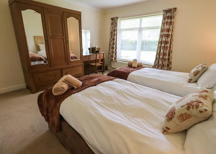 بيت للعطل Laal Field House كيسويك