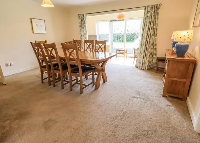 بيت للعطل Laal Field House كيسويك